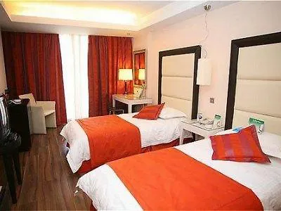 Center Hotel 4*