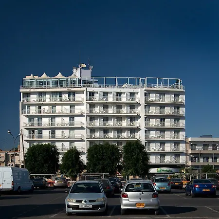 Center 4* Nikosia
